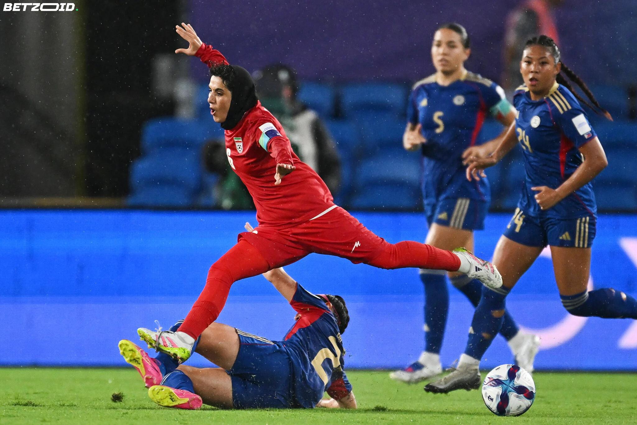 Massive Petition Urges Australia to Offer Asylum to Iranian Women's Football Team